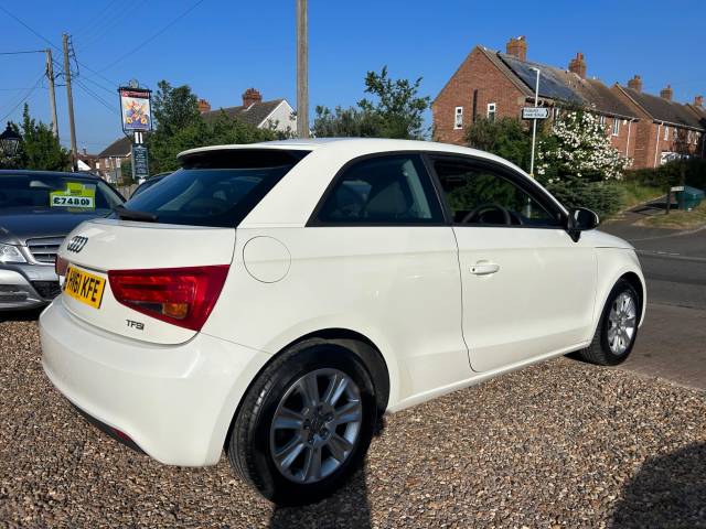 2011 Audi A1 1.2 TFSI Se 3dr Petrol Manual UK Car