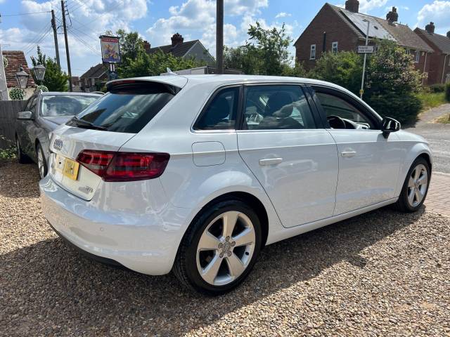 2016 Audi A3 1.2 TFSI Sport Sportback Euro 6 (s/s) 5dr (Nav)