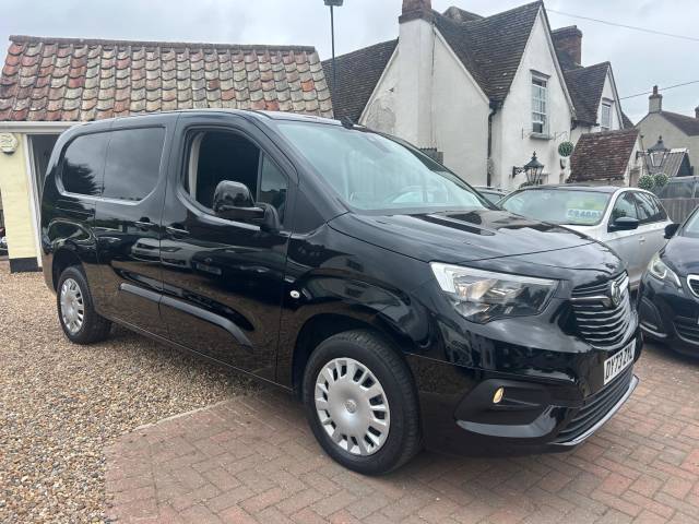 Vauxhall Combo 1.5 Turbo D 2300 Pro L2 H1 Euro 6 (s/s) 6dr Panel Van Diesel Black