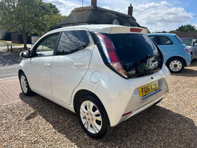 2016 Toyota Aygo 1.0 VVT-i x-pure Euro 6 5dr