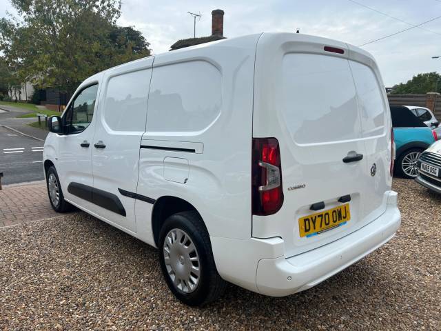 2020 Vauxhall Combo 1.5 Turbo D 2300 Sportive L2 H1 Euro 6 (s/s) 4dr