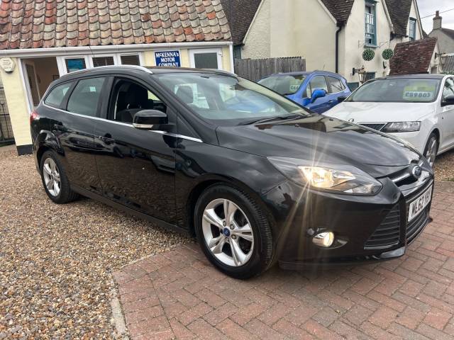 Ford Focus 1.6 Zetec Estate 5dr Petrol Manual Euro5 Estate Petrol Black