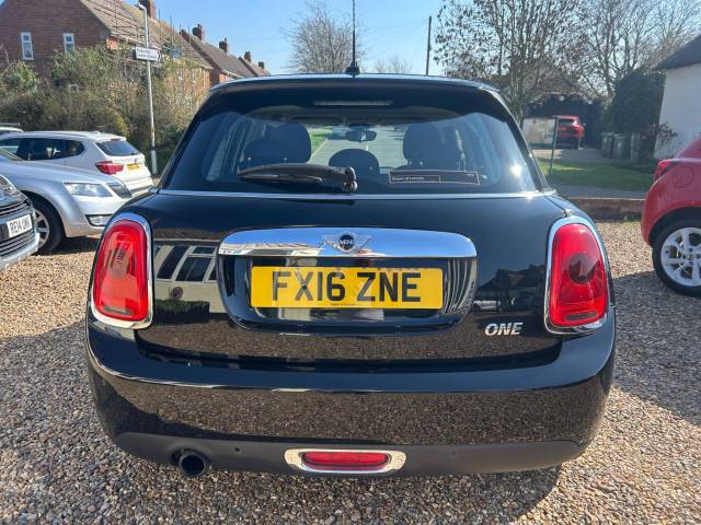 2016 Mini Hatch 1.2 One Euro 6 (s/s) 5dr