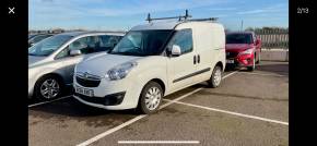 VAUXHALL COMBO at McKennas Motor Company Bedford