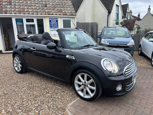 Mini Convertible 1.6 Cooper Highgate Auto Euro 6 2dr Convertible Petrol Brown
