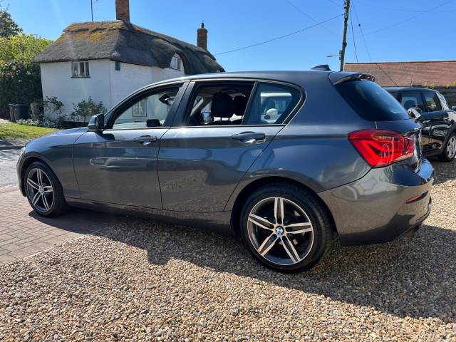 2015 BMW 1 Series 1.5 118i Sport Euro 6 (s/s) 5dr