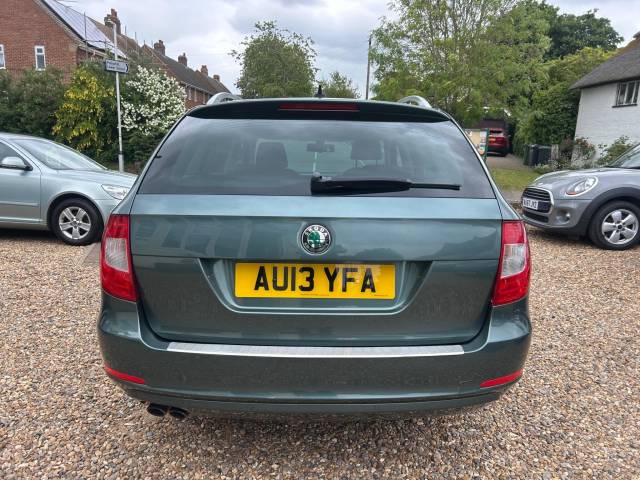 2013 Skoda Superb 1.8 TSI Elegance Euro 5 5dr