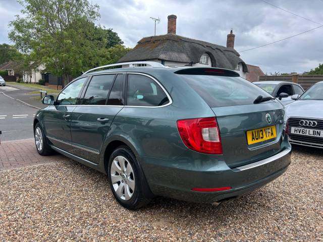2013 Skoda Superb 1.8 TSI Elegance Euro 5 5dr